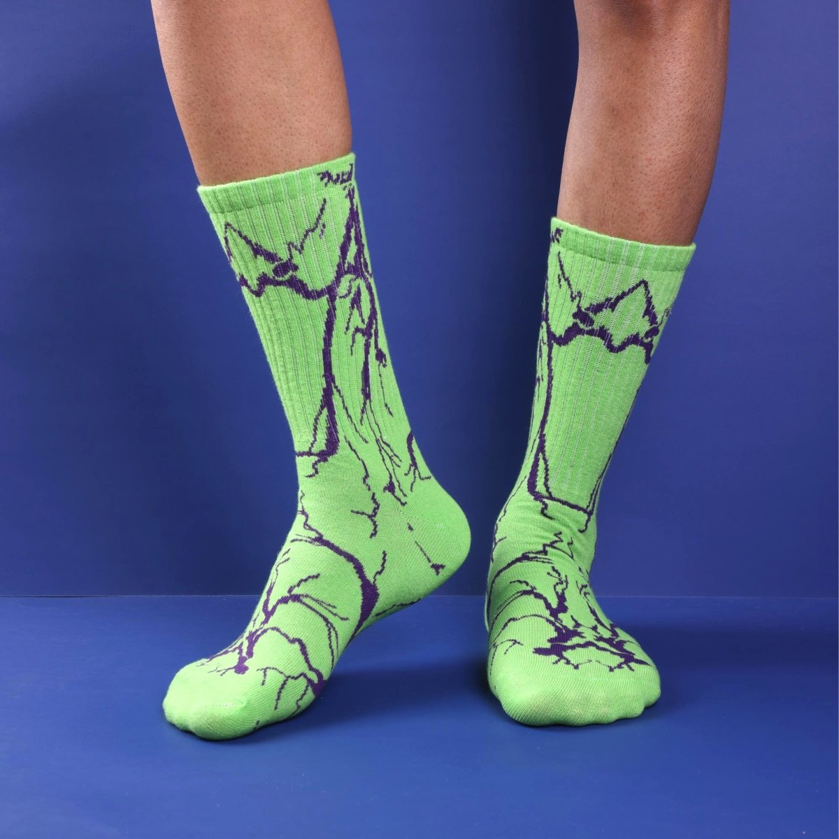Elemental Shock - GREEN - PURPLE LIGHT - Sockscarving - Feel The Comfort