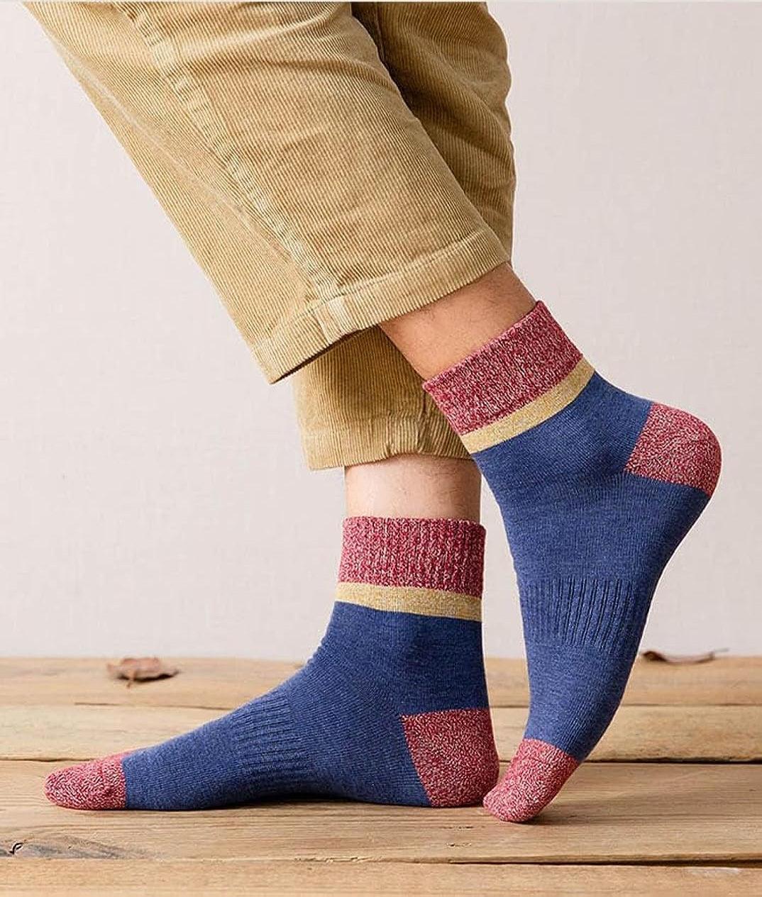 WEEKLY EDITION - Sockscarving - Feel The Comfort