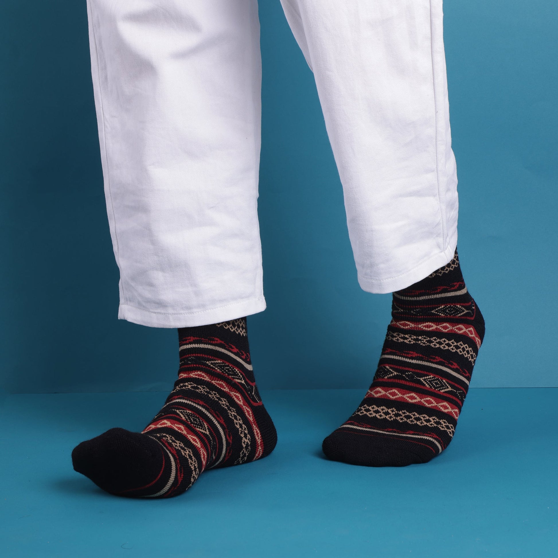 MULTICOLOR WOOLEN EDITION- BLACK/RED