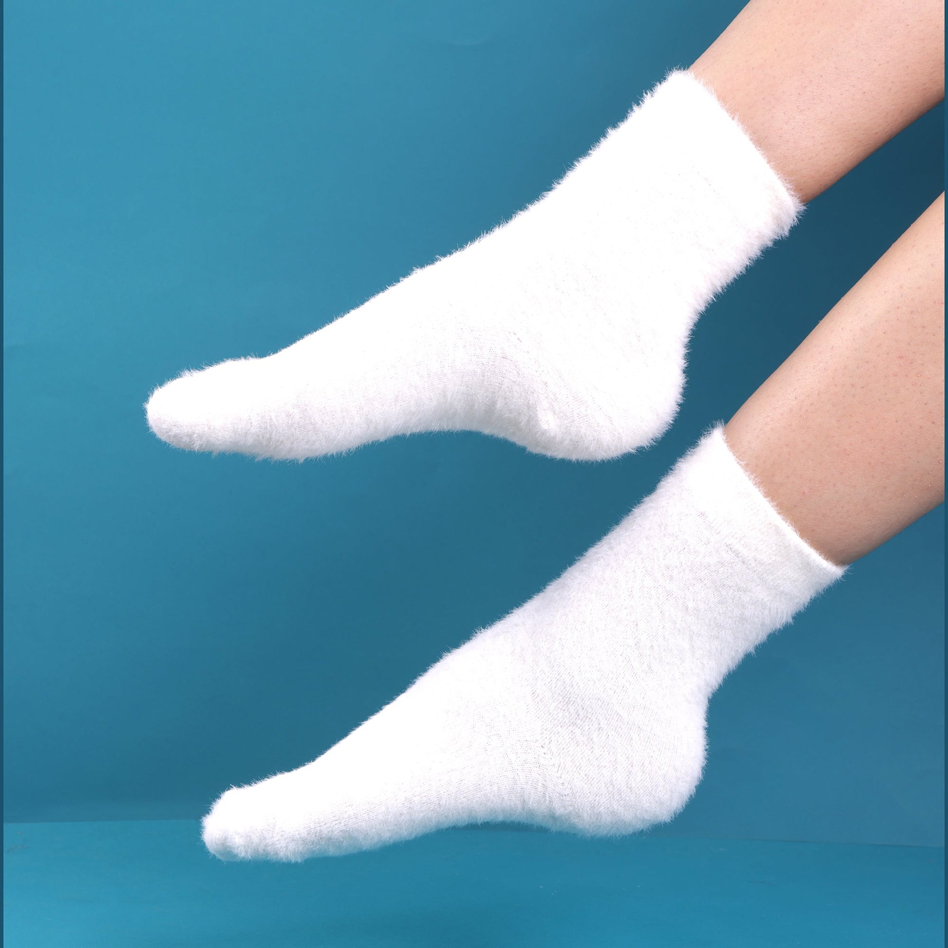 ULTRA SOFT- WHITE FURRY