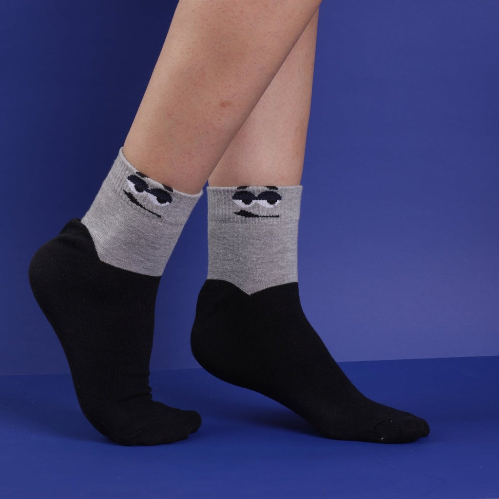 Wacky Gaze: Your Feet's Best Expression - Sockscarving - Feel The Comfort