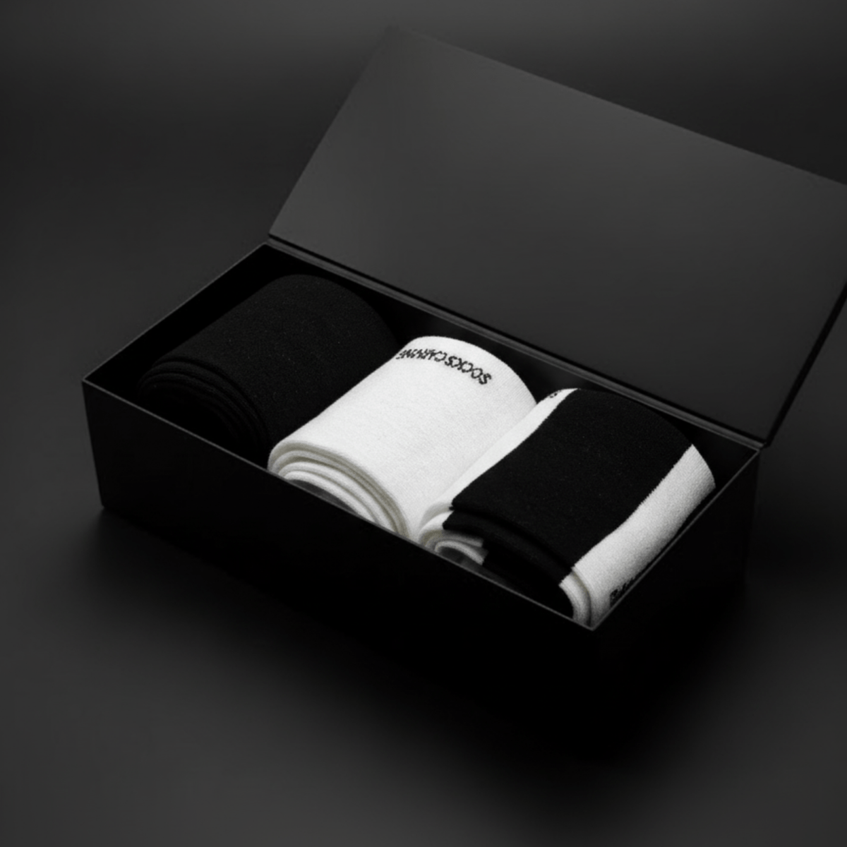 Monochrome Edge: Sleek & Sustainable - Sockscarving - Feel The Comfort