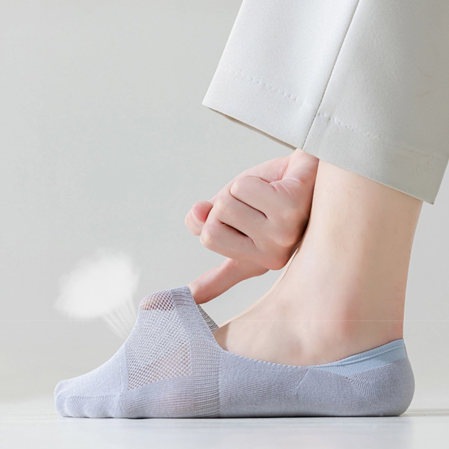 NO-SLIP LOAFER SOCKS