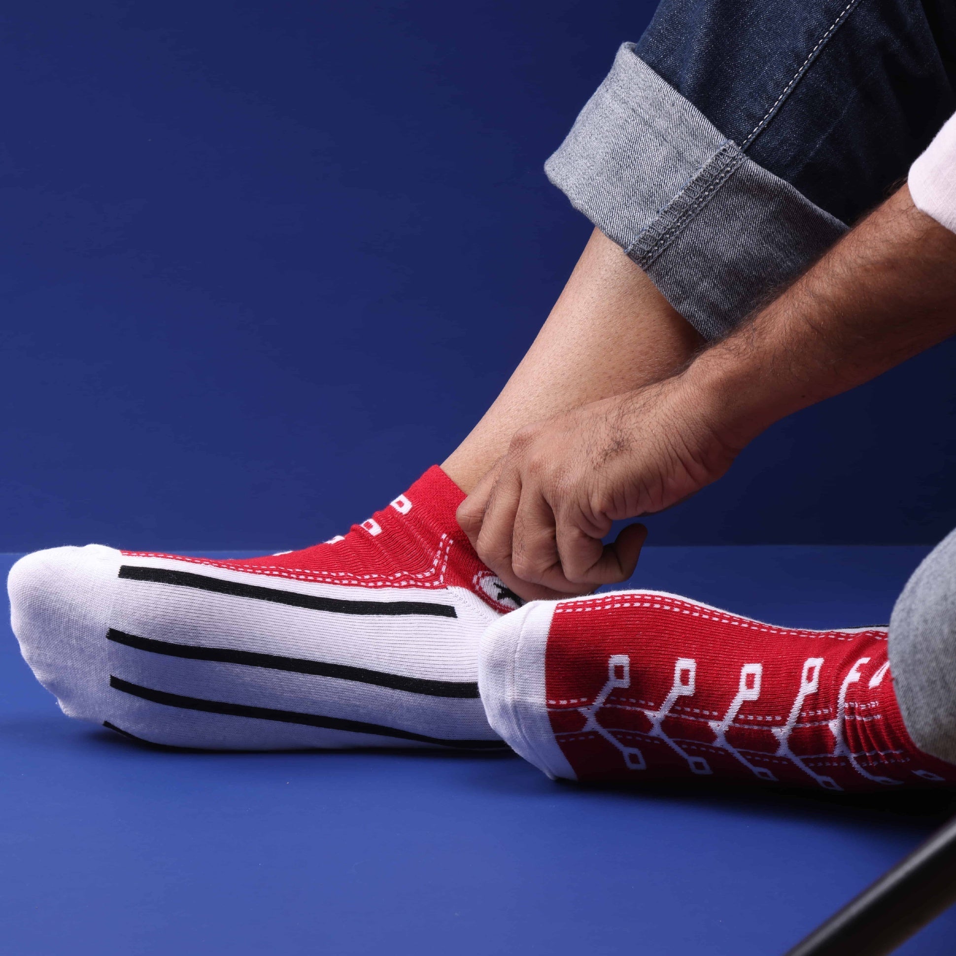 URBAN SHOE EDITION- RED