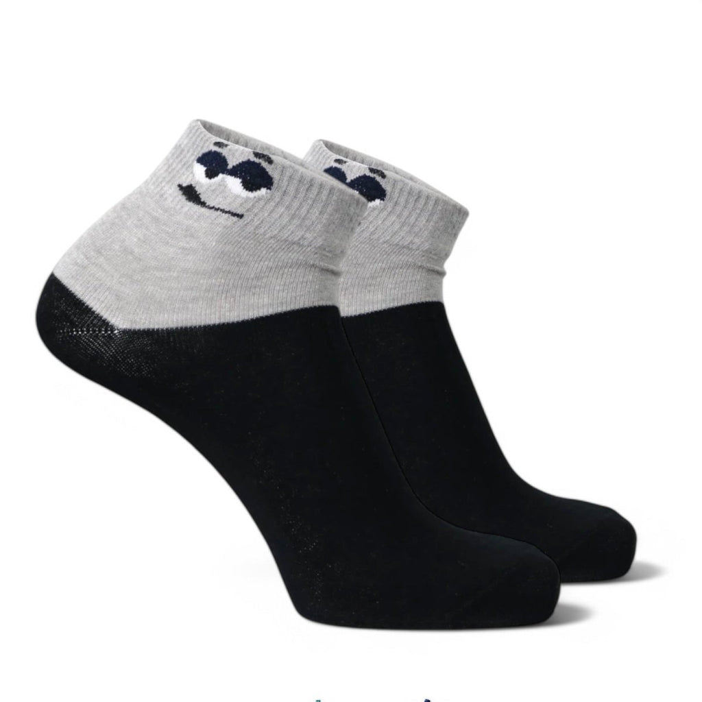 Wacky Gaze - GREY - Sockscarving - Feel The Comfort
