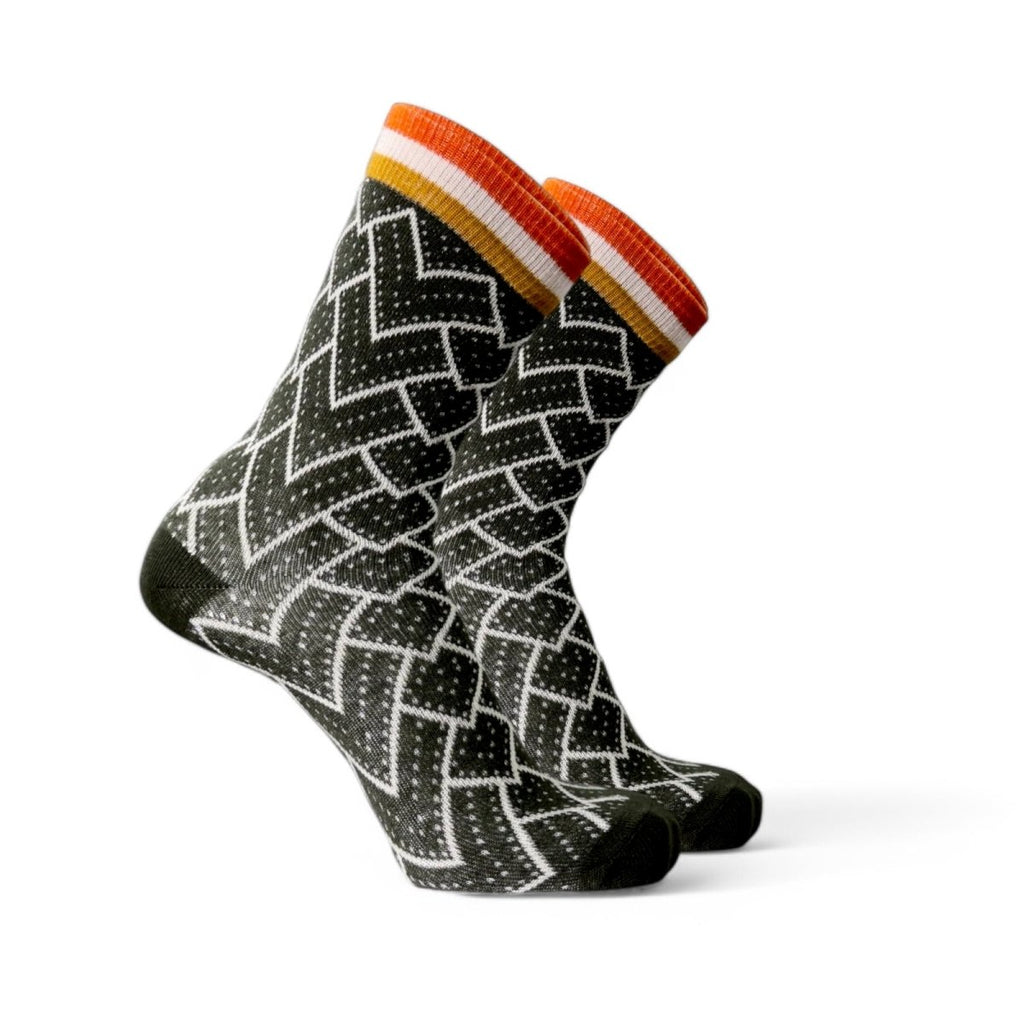 Cabin Cozy - Olive Green - Sockscarving - Feel The Comfort