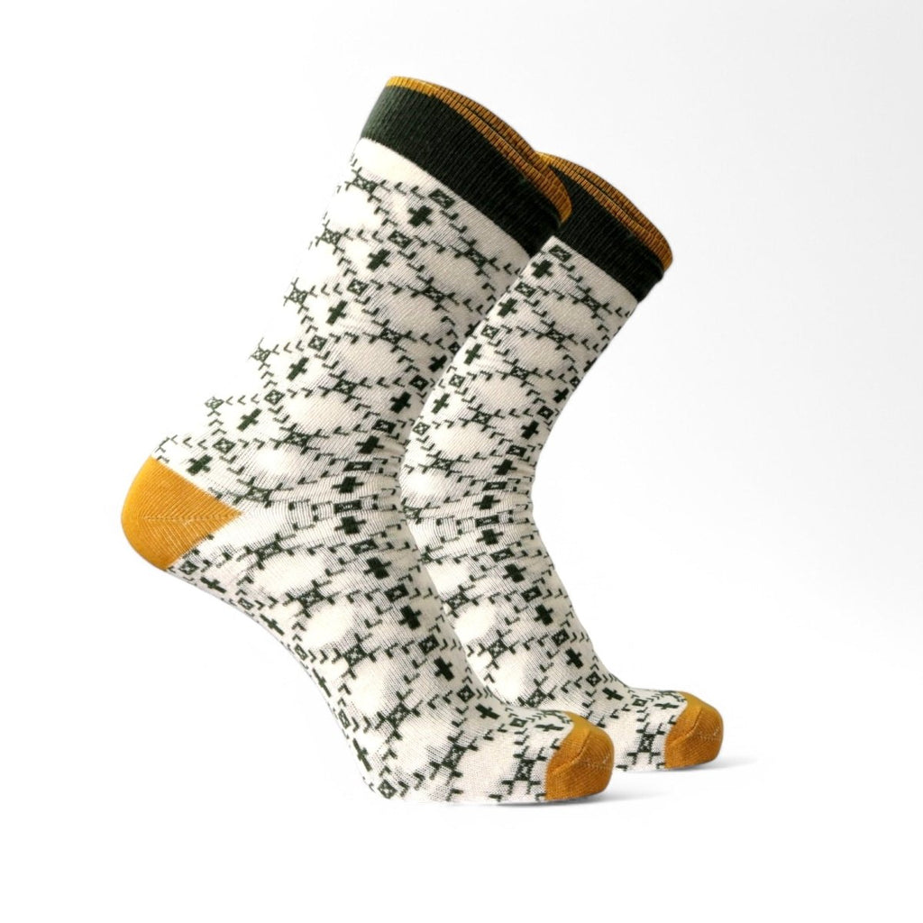 Cabin Cozy - Yellow/Green - Sockscarving - Feel The Comfort