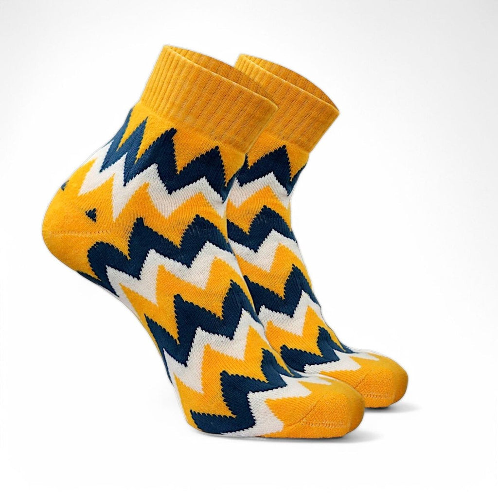 Winter Chevron - Yellow - Sockscarving - Feel The Comfort