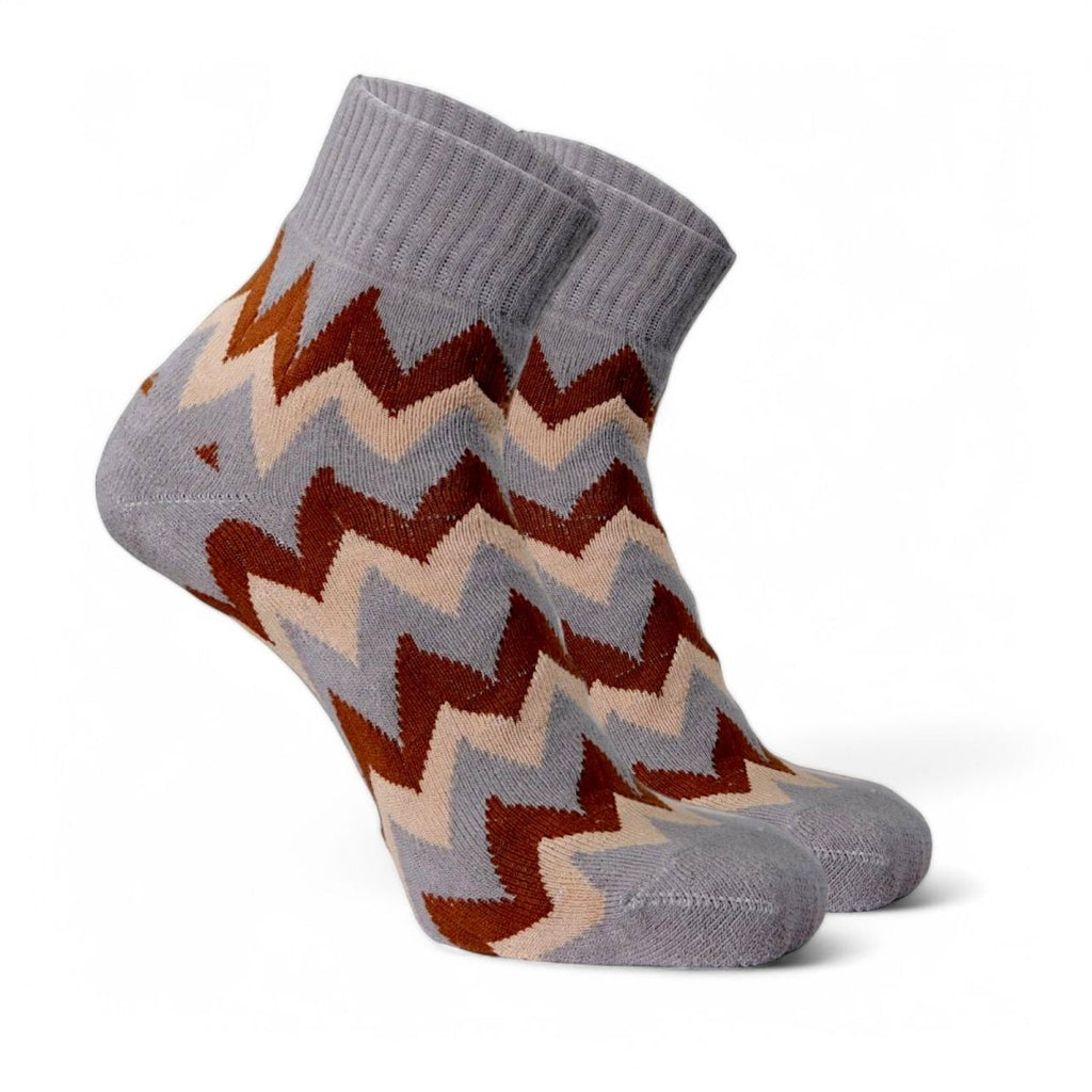 Winter Chevron - Grey - Sockscarving - Feel The Comfort