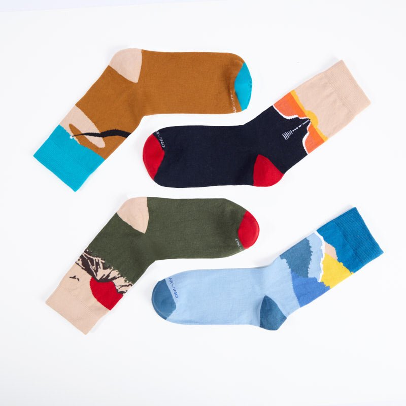 Abstract Canvas: Wearable Art - Sockscarving - Feel The Comfort